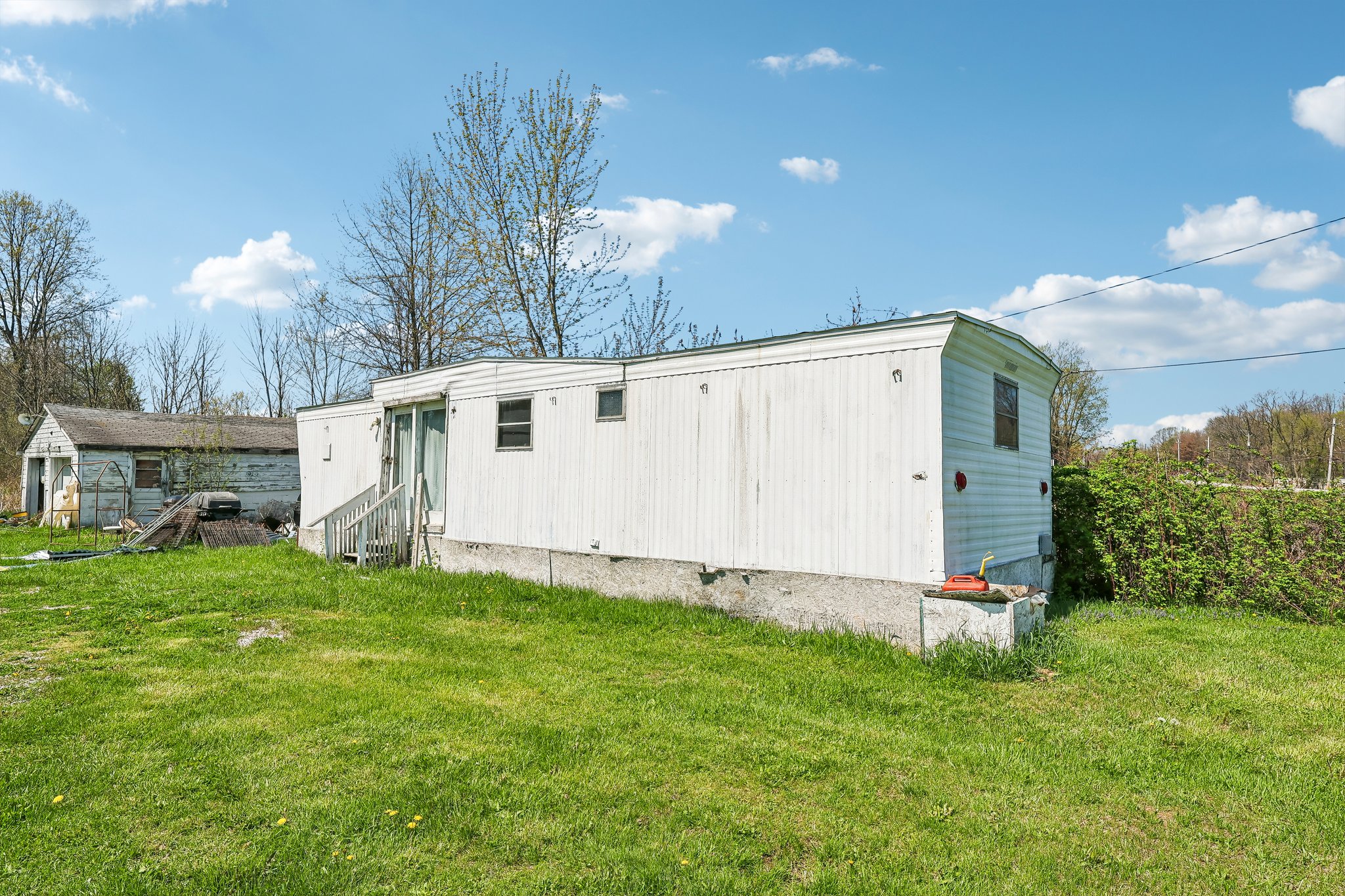 N Broadway-S2304-039.jpg