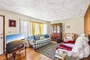 N Broadway-S2304-006.jpg