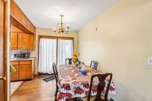 N Broadway-S2304-008.jpg