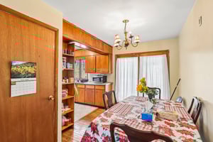 N Broadway-S2304-009.jpg