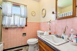 N Broadway-S2304-015.jpg