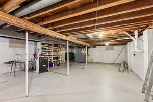 N Broadway-S2304-029.jpg