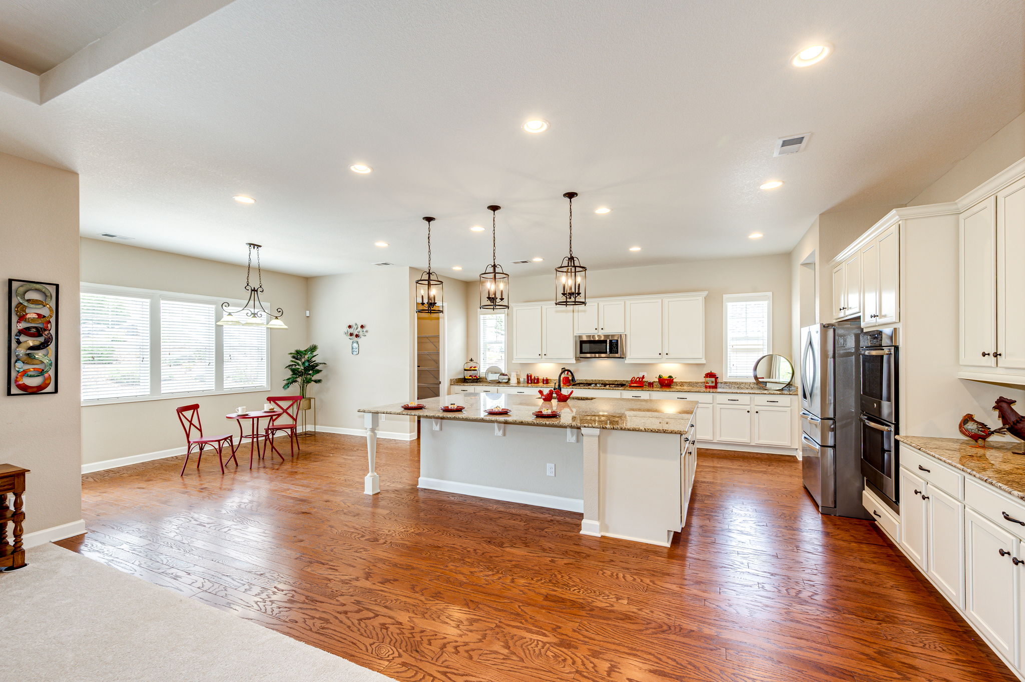 Chef's Kitchen & Dining Room
