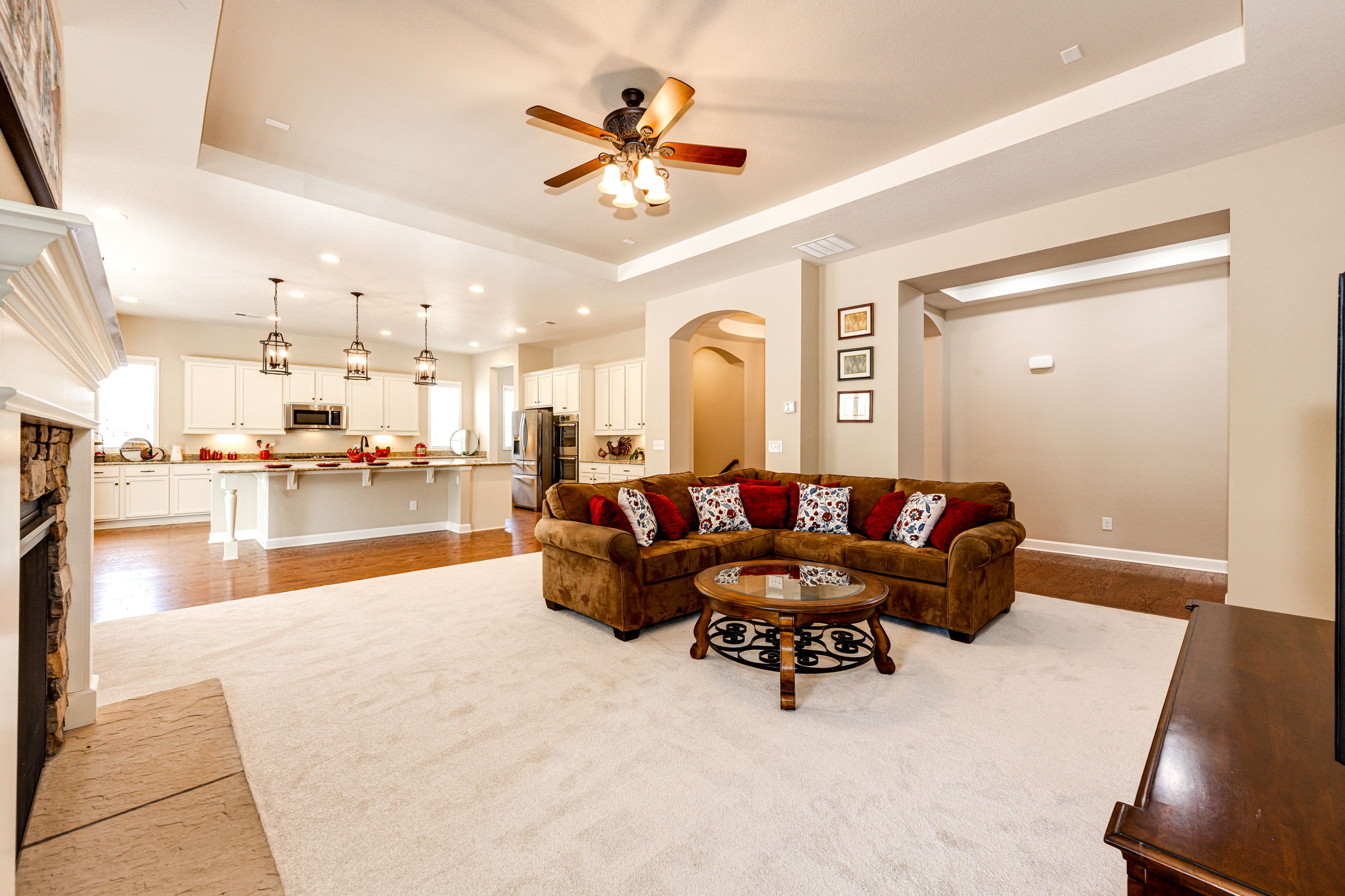 Inviting Great Room Design for Easy Living