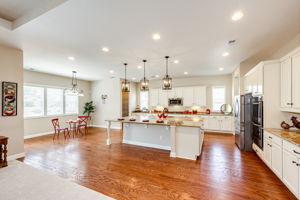 Chef's Kitchen & Dining Room