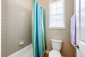 Separate Tub & Stool in Jack-n-Jill Bathroom