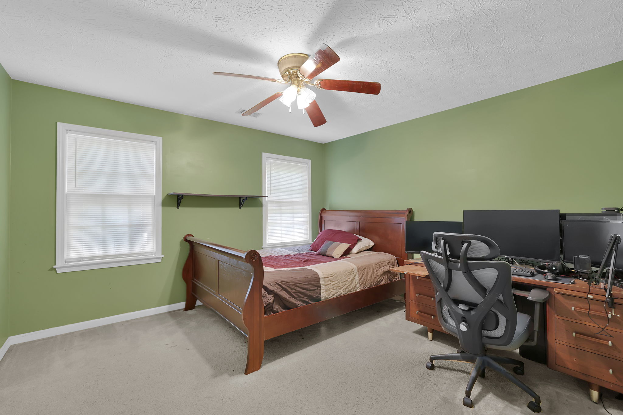  Photo 12