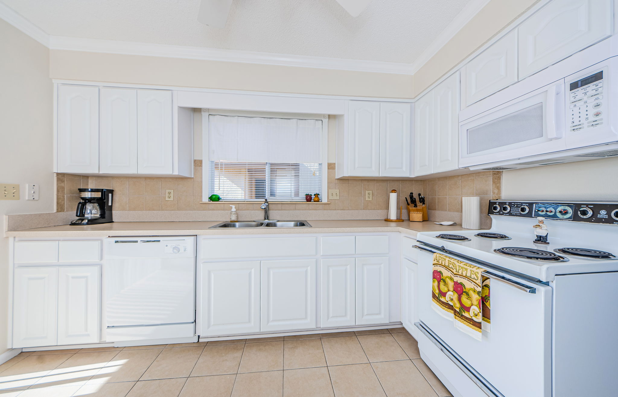 Kitchen 3