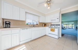 Kitchen 4