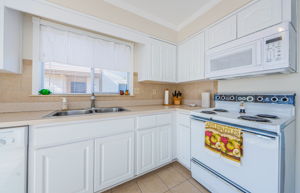 Kitchen 5