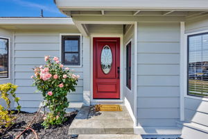 004_38597 Farwell Dr