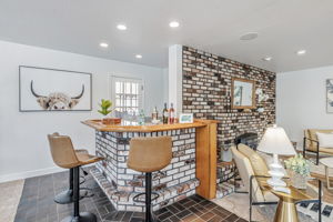 014_38597 Farwell Dr