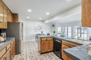 016_38597 Farwell Dr