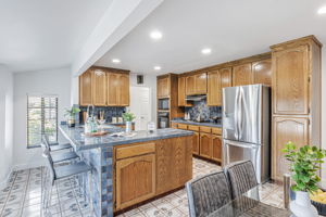 017_38597 Farwell Dr