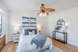 028_38597 Farwell Dr
