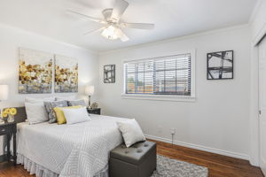 031_38597 Farwell Dr