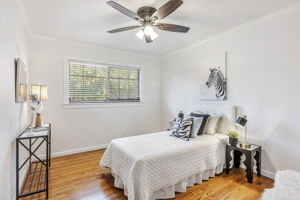 033_38597 Farwell Dr