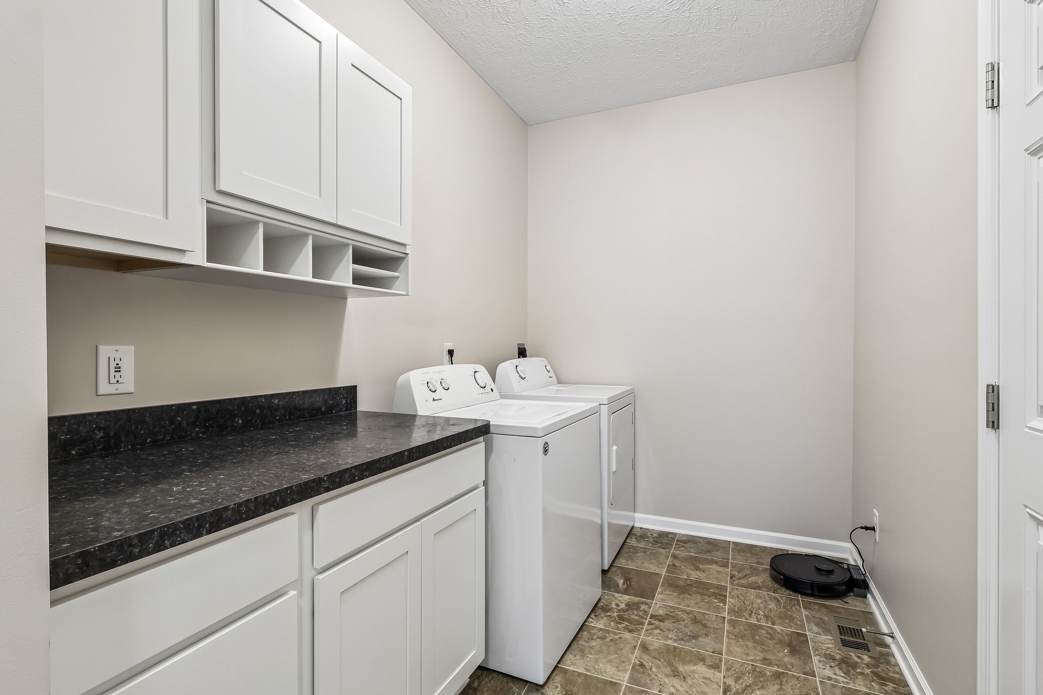 Heron Dr-S2405-032.jpg