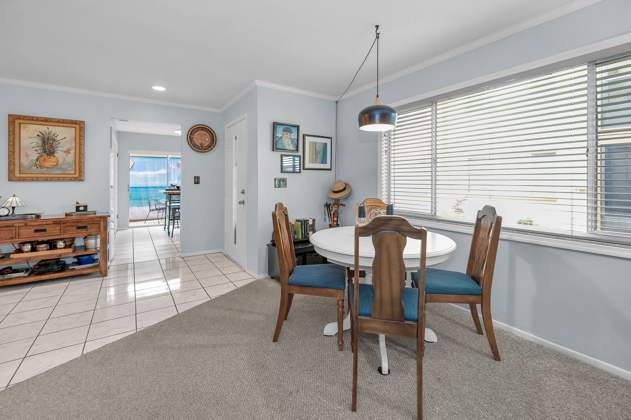 Dining Room3