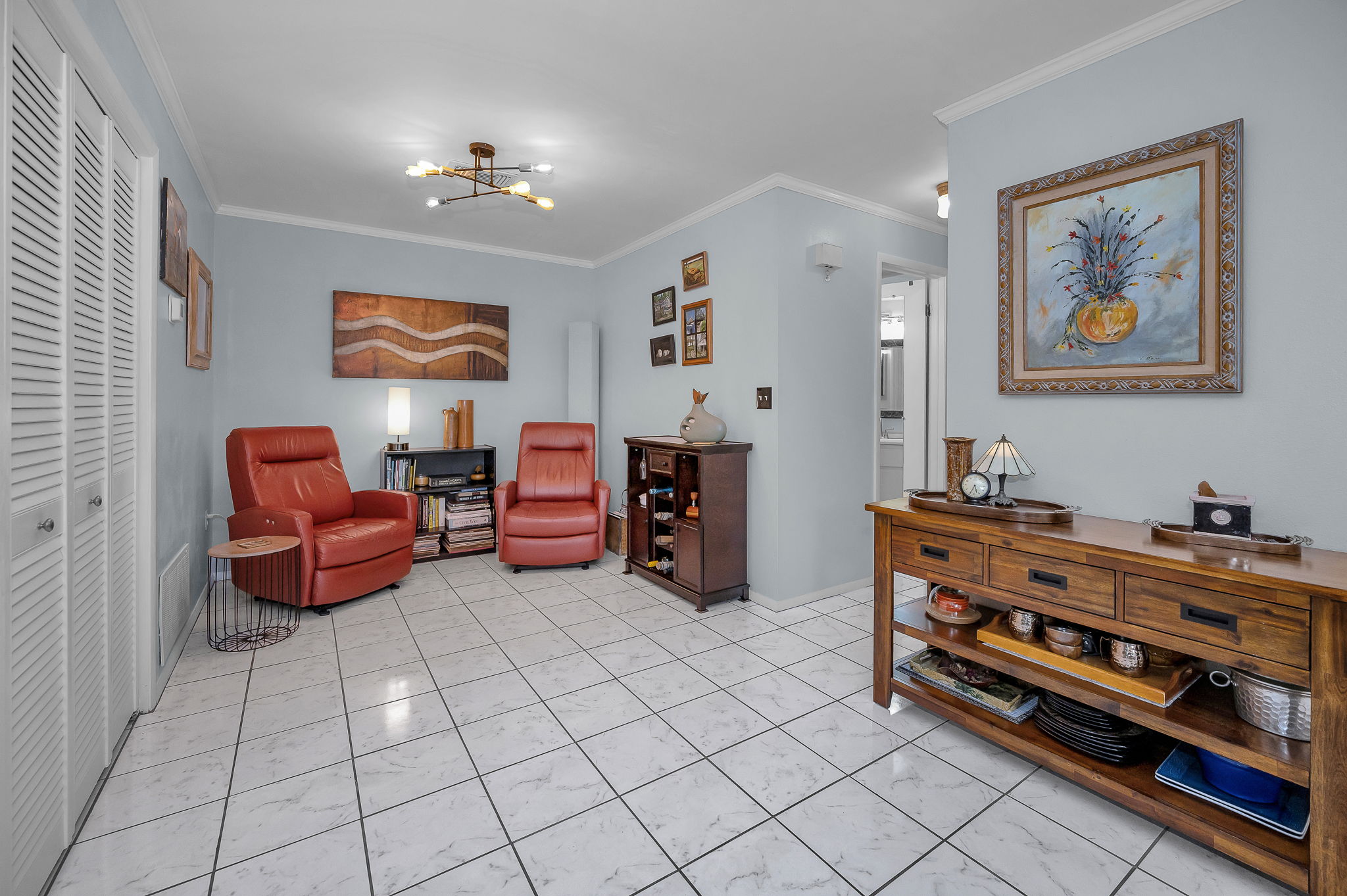 Family Room1
