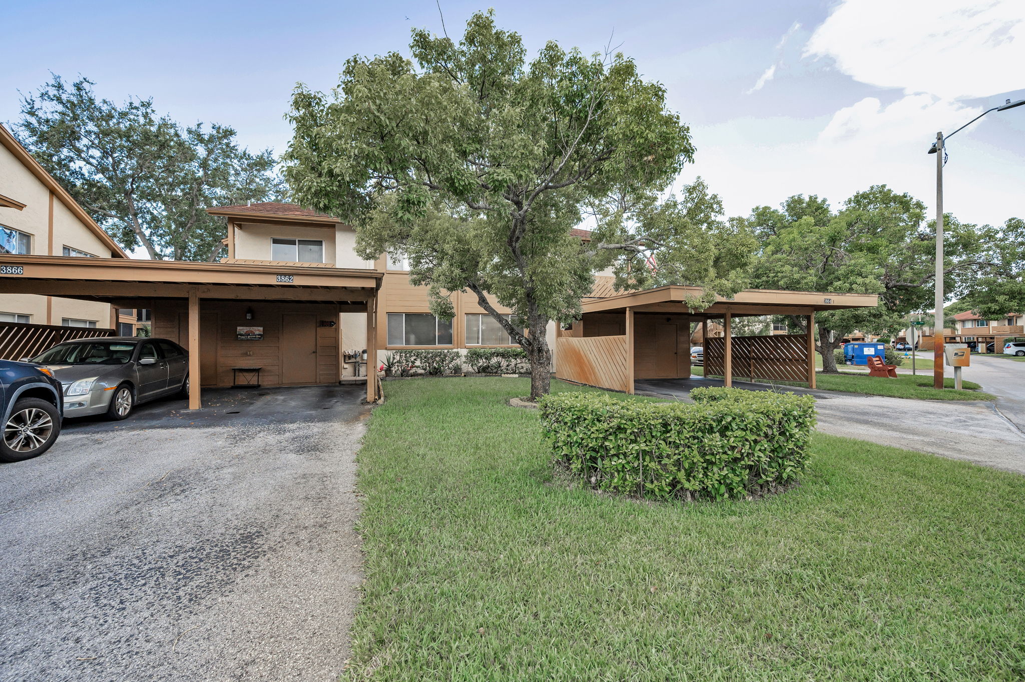 Front Exterior3