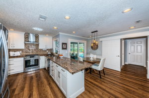 Kitchen 6