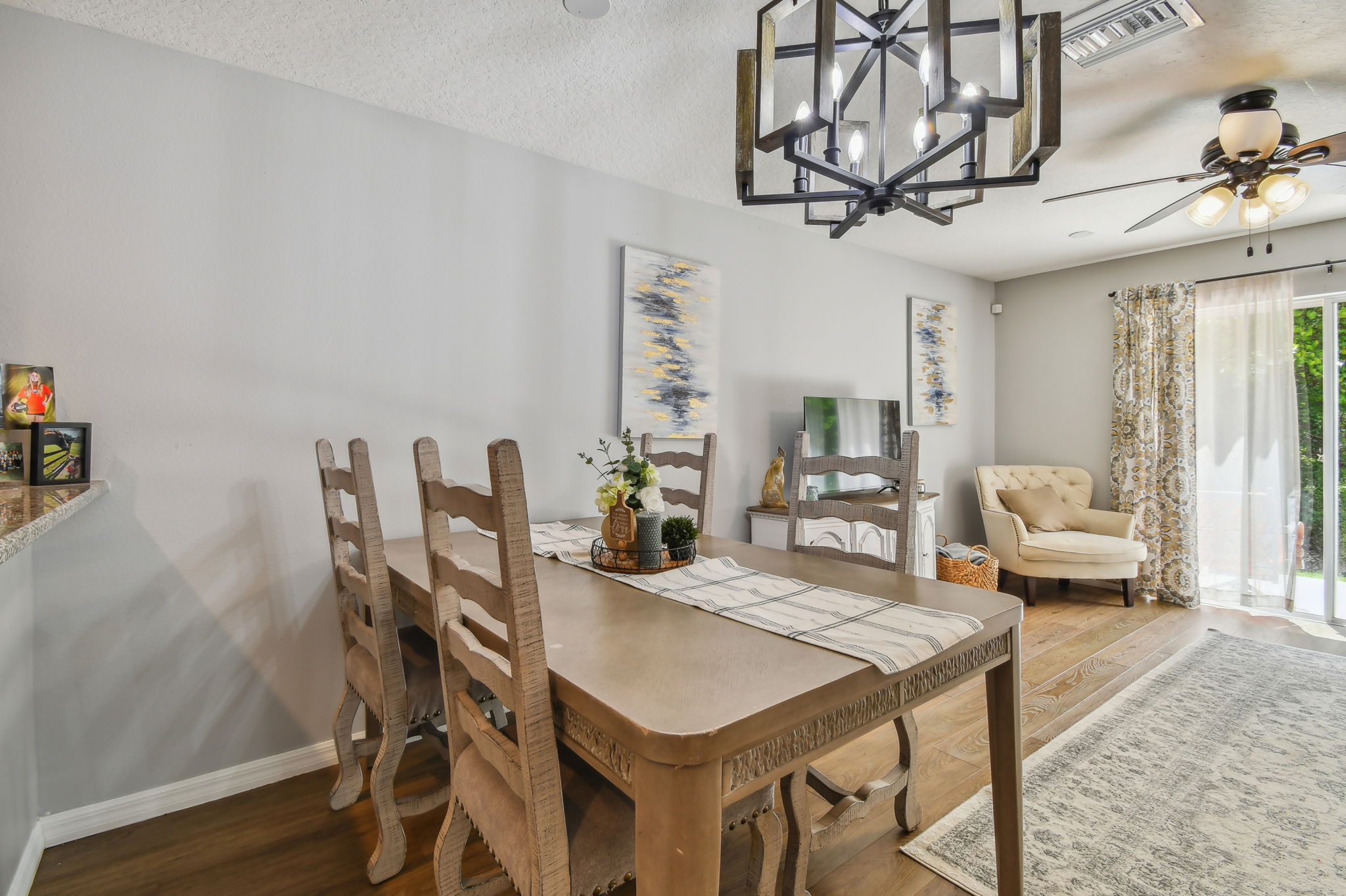 Dining Room/Living Room