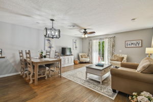 Dining Room/Living Room