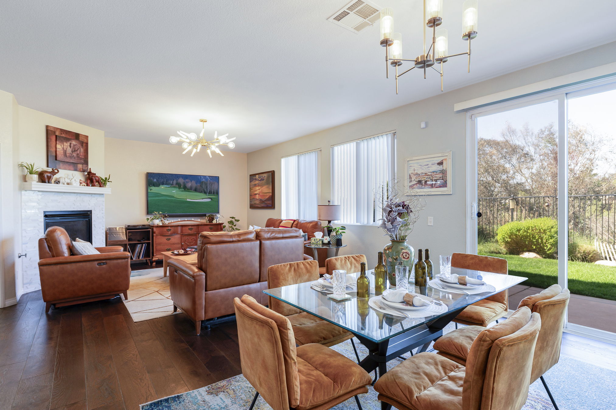 38669 Clearbrook Dr, Murrieta- living Room