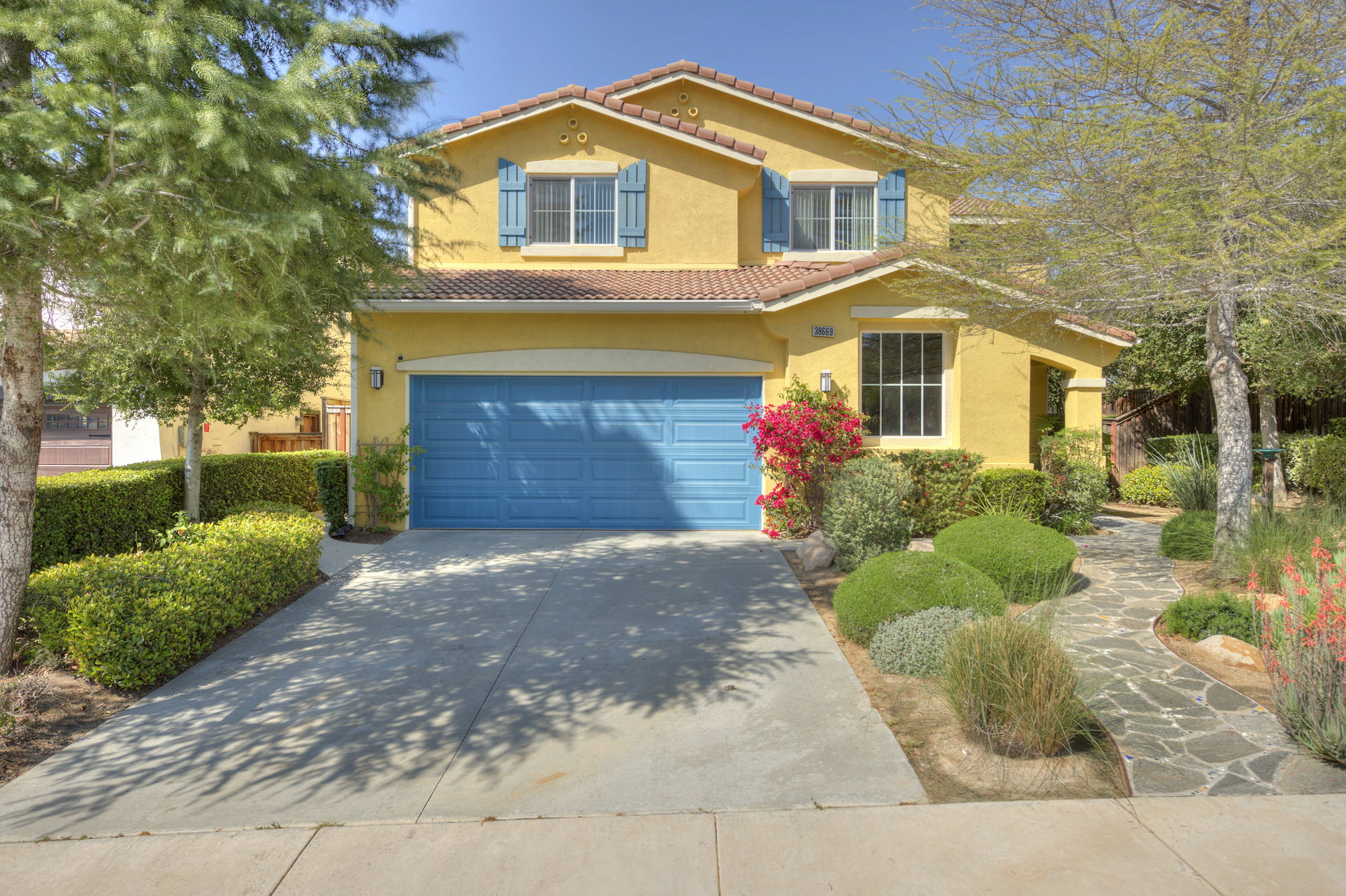 38669 Clearbrook Dr, Murrieta - Welcome