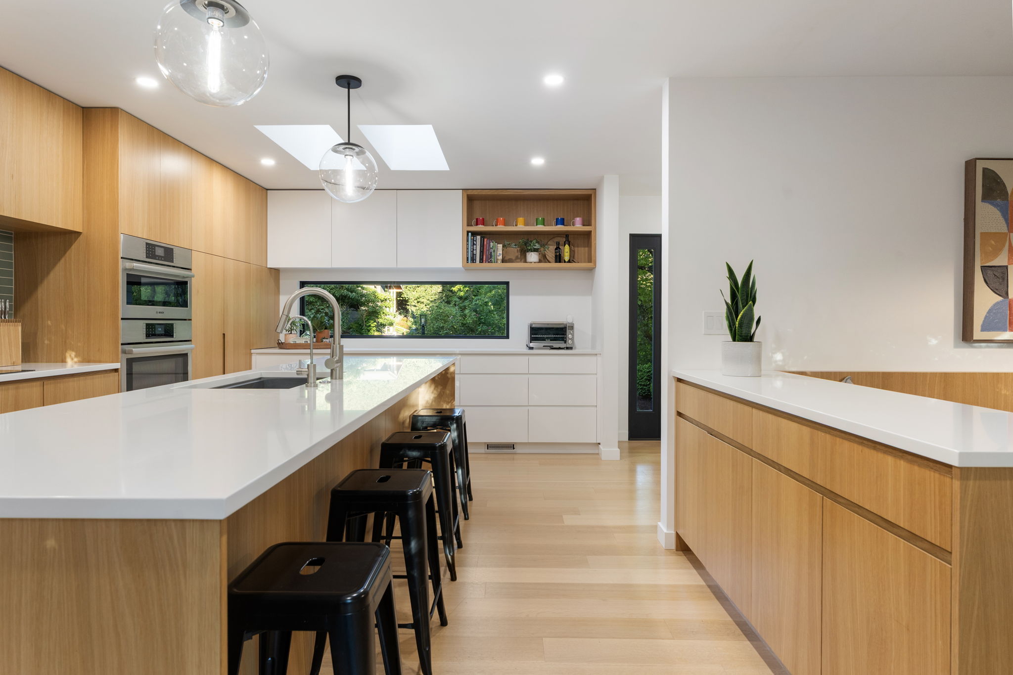 Kitchen/Breakfast Bar