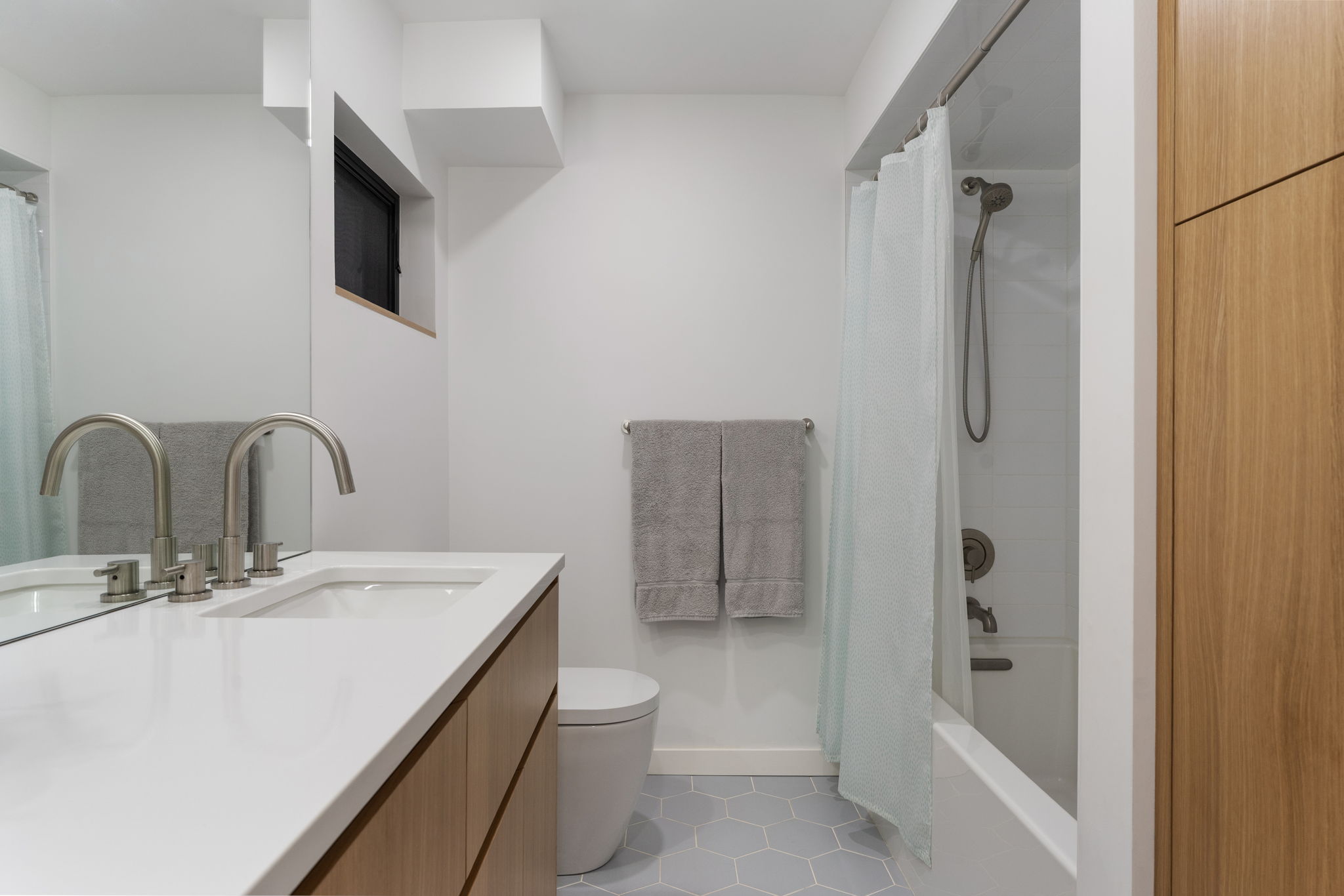 Lower Level - Bathroom