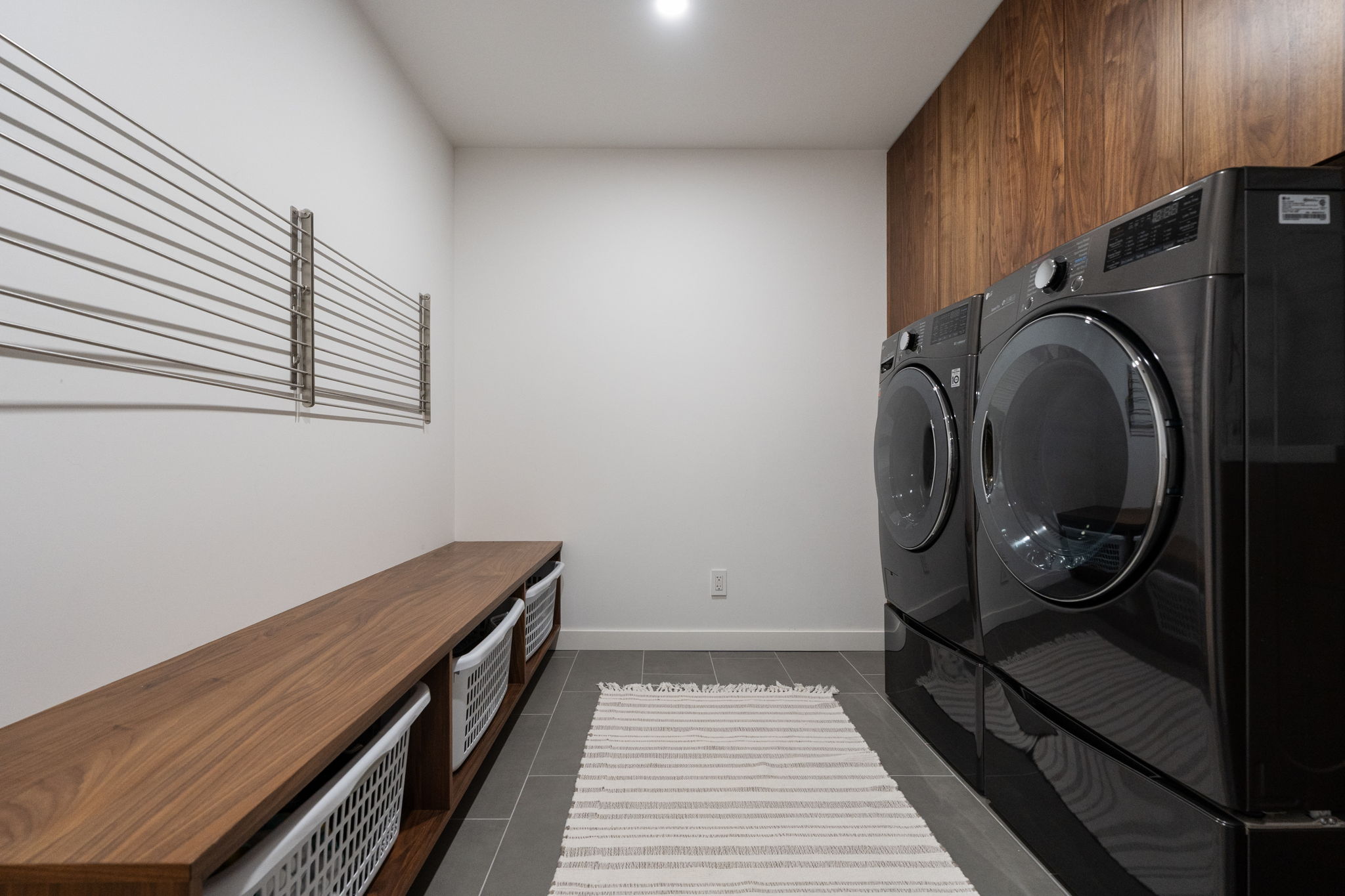 Laundry room storage
