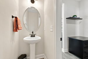  Photo 40