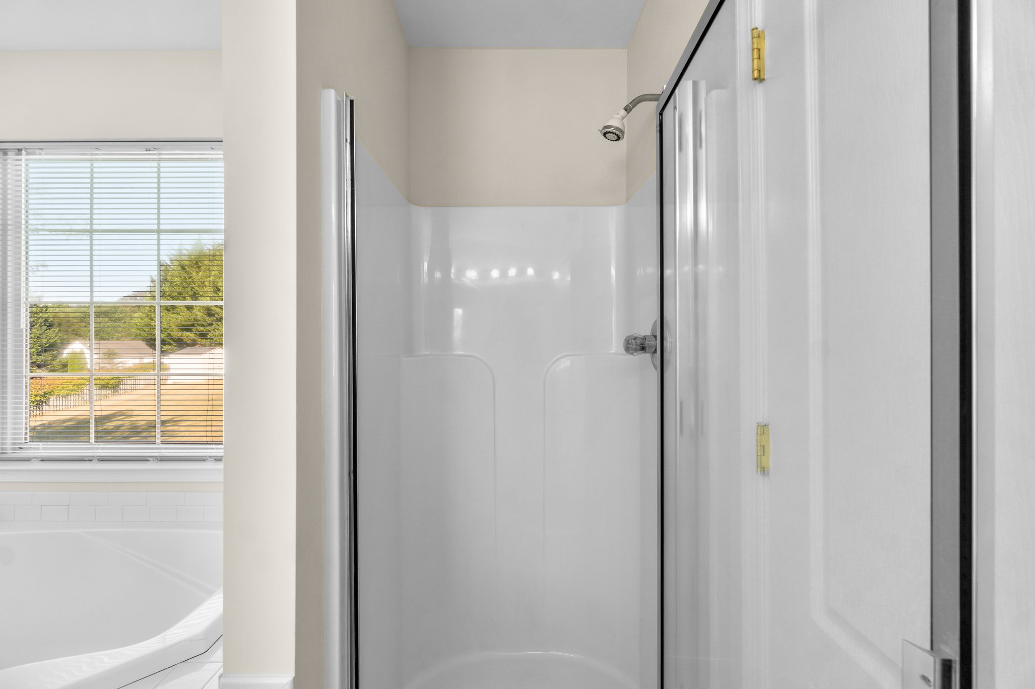 48. Upper bedroom.jpg