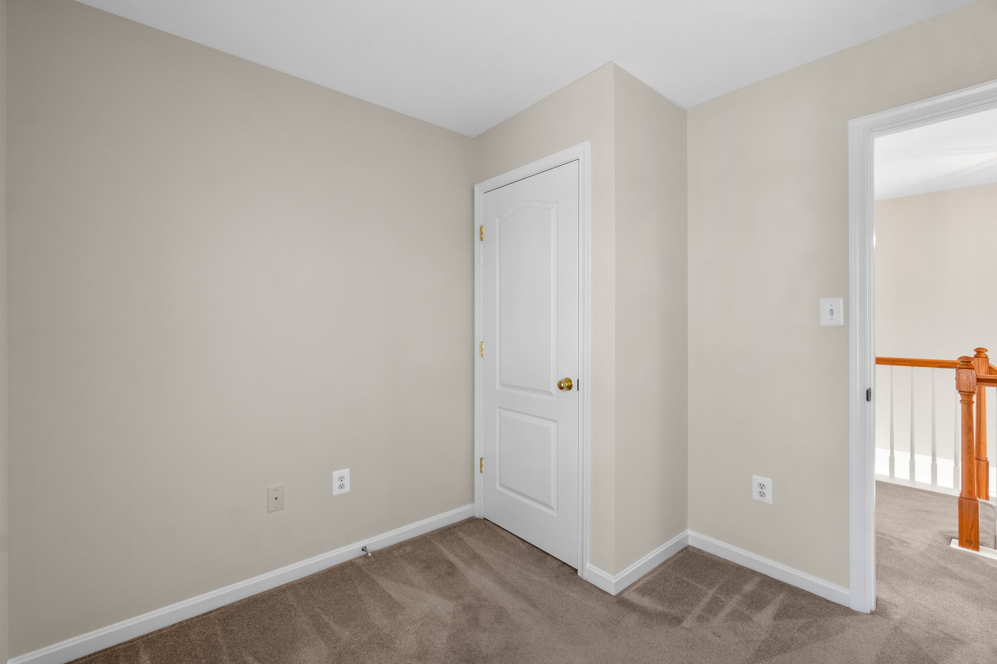 32. Upper bedroom.jpg