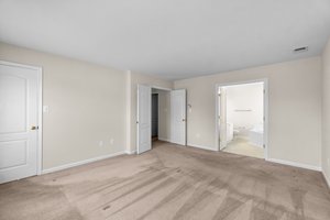 43. Upper bedroom.jpg