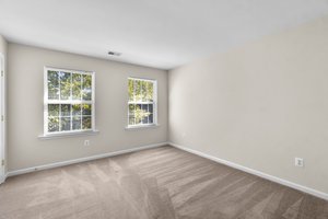 37. Upper bedroom.jpg