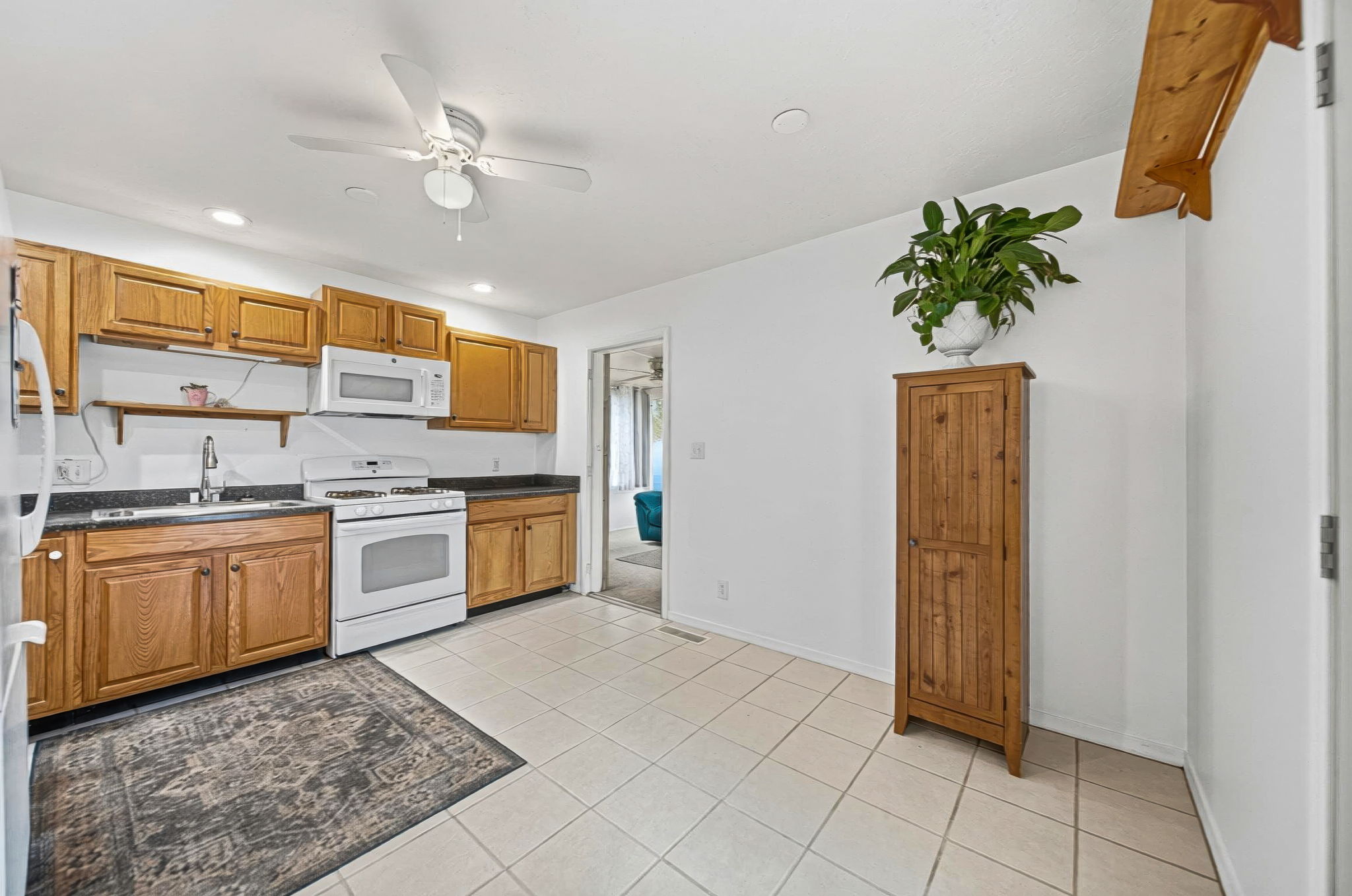 A.A. - 387 Daytona Rd, Columbus-20