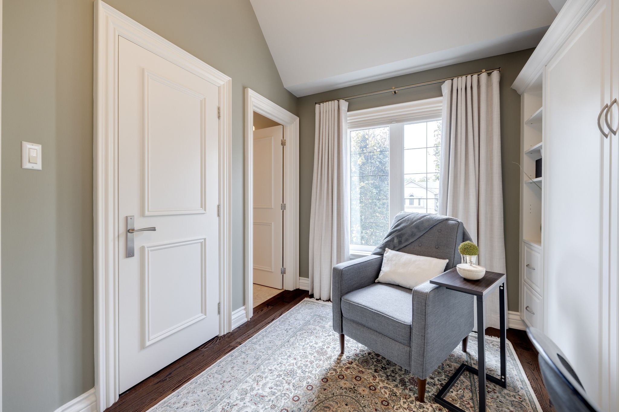 Toronto property showcase — delivered property photograph 33