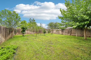 Guemal Rd-S2404-037.jpg