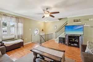 Timothy Ln-S0502-006.jpg