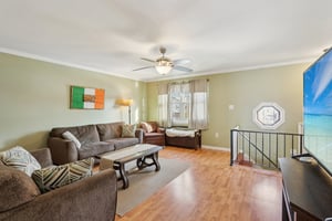 Timothy Ln-S0502-007.jpg