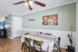 Timothy Ln-S0502-012.jpg