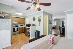 Timothy Ln-S0502-013.jpg