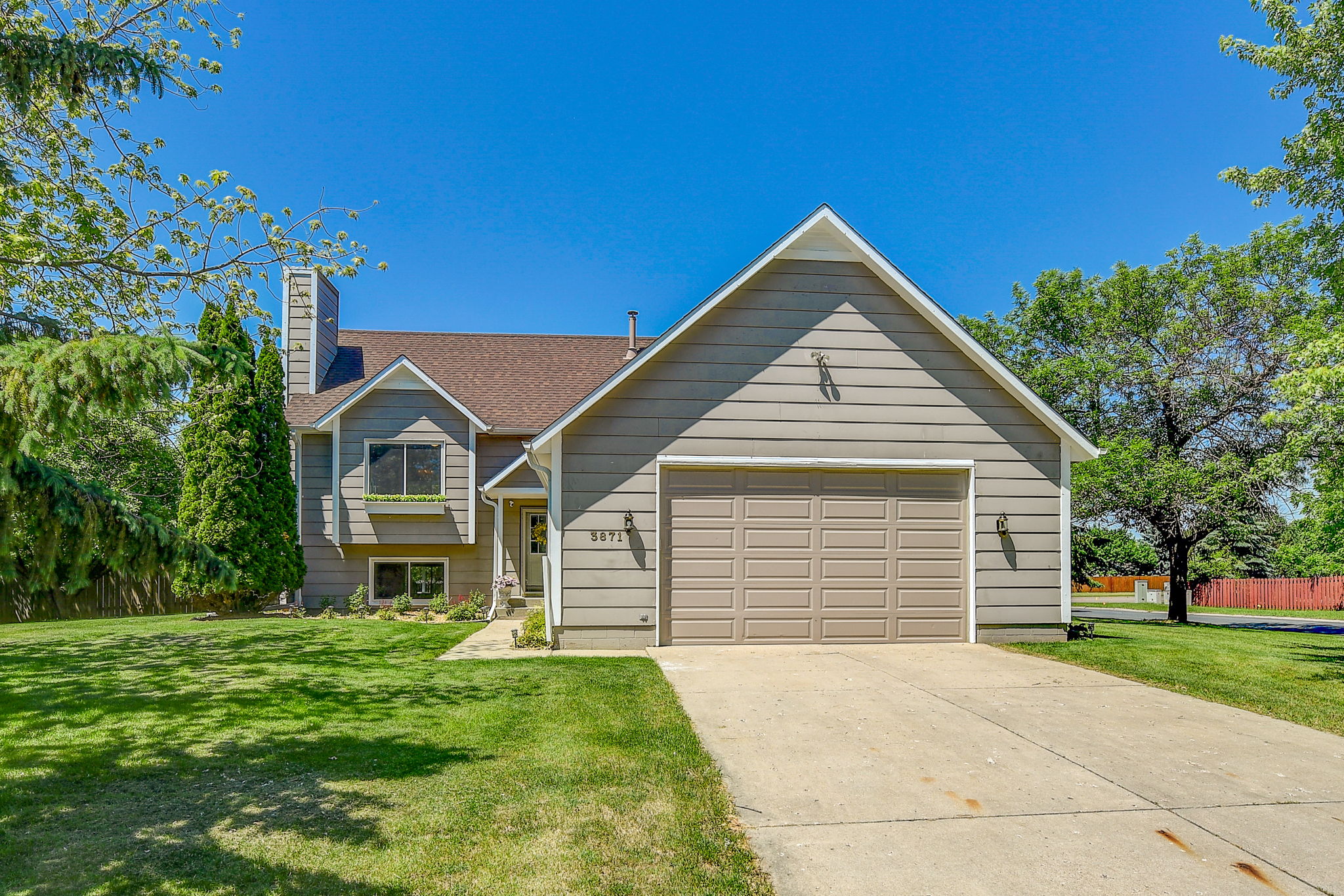  3871 Princeton Trail, Eagan, MN 55123, US