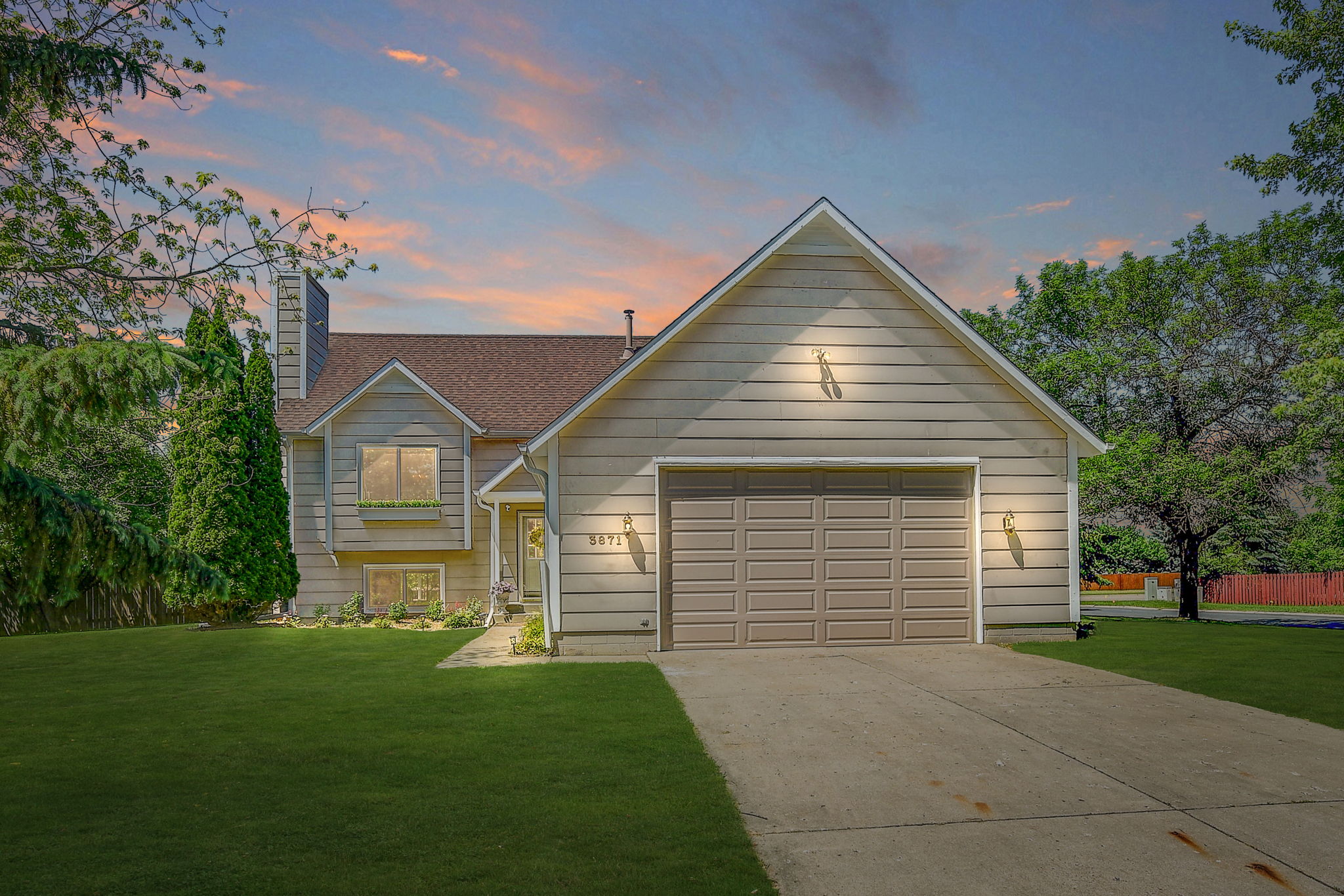  3871 Princeton Trail, Eagan, MN 55123, US Photo 27