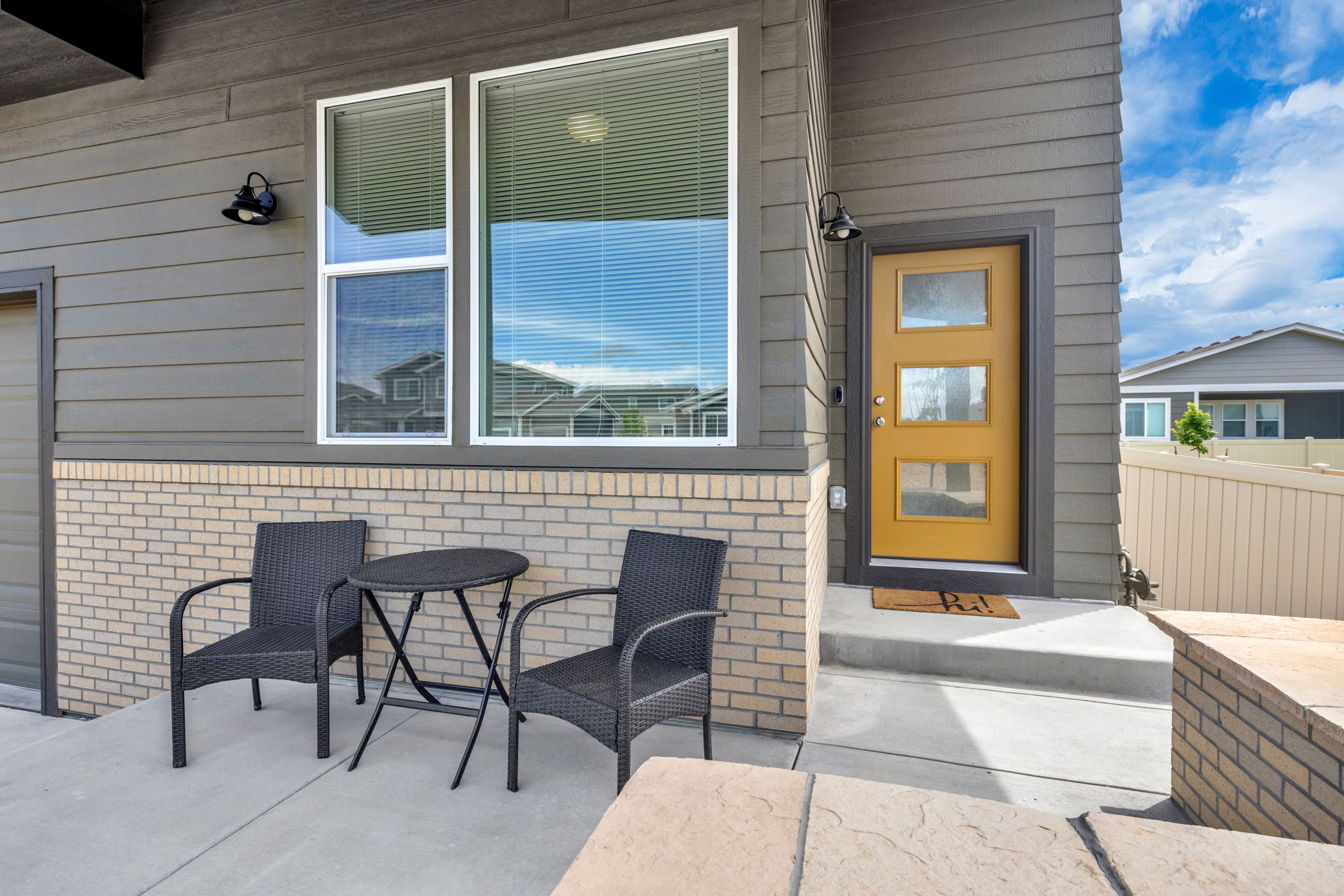 A Very Welcoming Entry