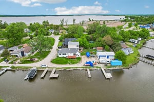 N Lake St-S2105-017.jpg