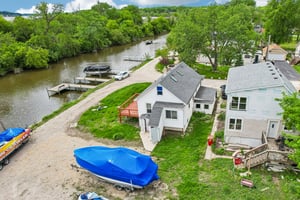 N Lake St-S2105-022.jpg